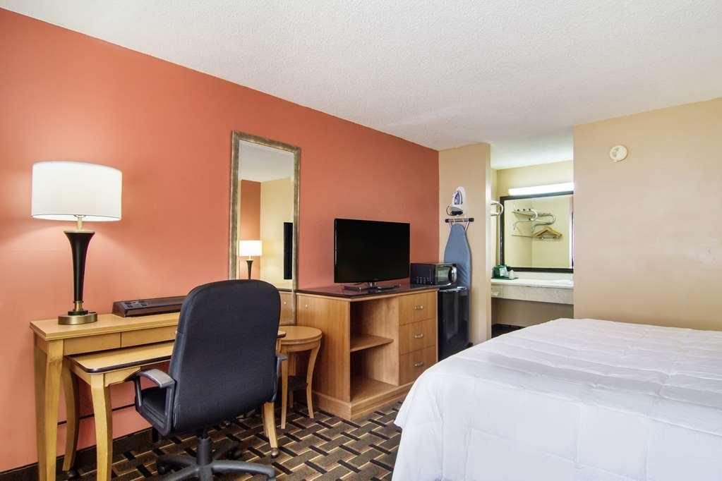 Americas Best Value Inn Darien Oda fotoğraf