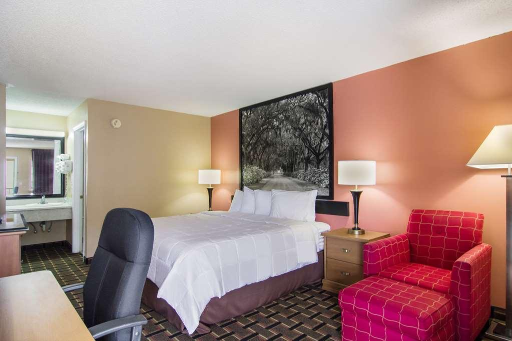 Americas Best Value Inn Darien Oda fotoğraf