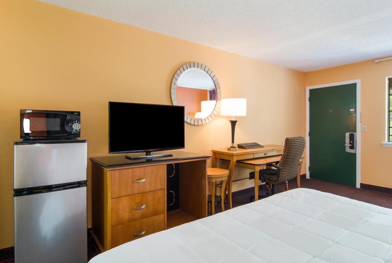 Americas Best Value Inn Darien Dış mekan fotoğraf