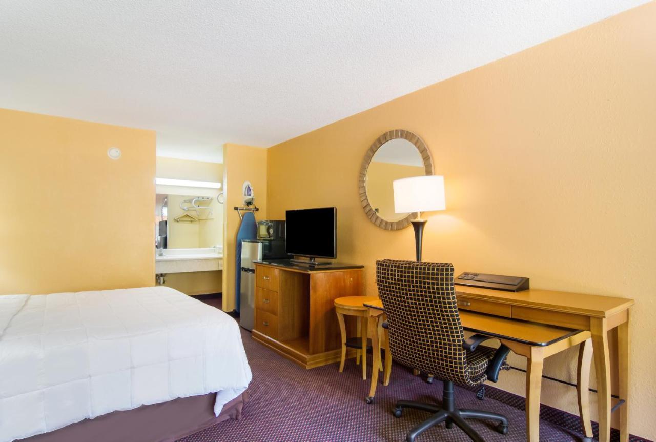Americas Best Value Inn Darien Dış mekan fotoğraf